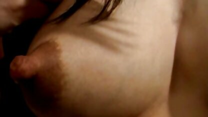 Պոռնո ֆիլմի վրա, մերսում, փոքր ձեռքերը պոռնոաստղ Ներքնազգեստ, Շագանակագույն